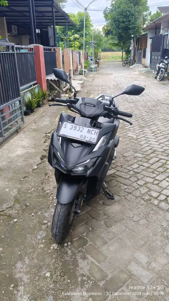 Honda Vario 160 ABS 2025 Hitam