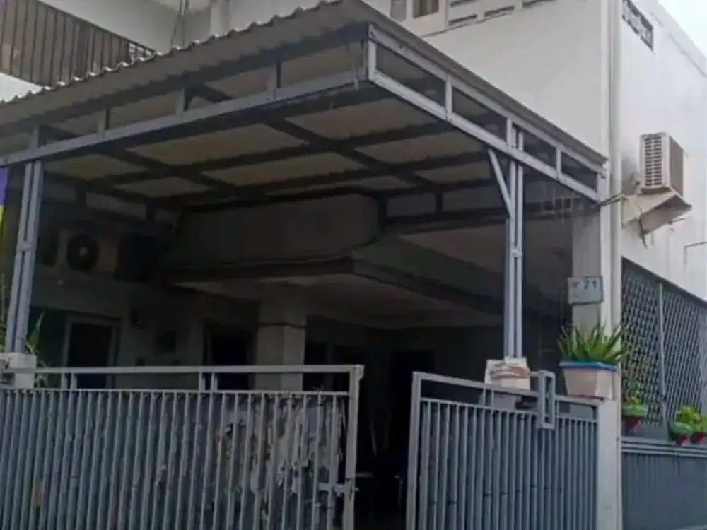 Rumah di Bukit Duri Tebet kombinasi rumah pribadi lantai 1 dan lantai 2 full kos²n