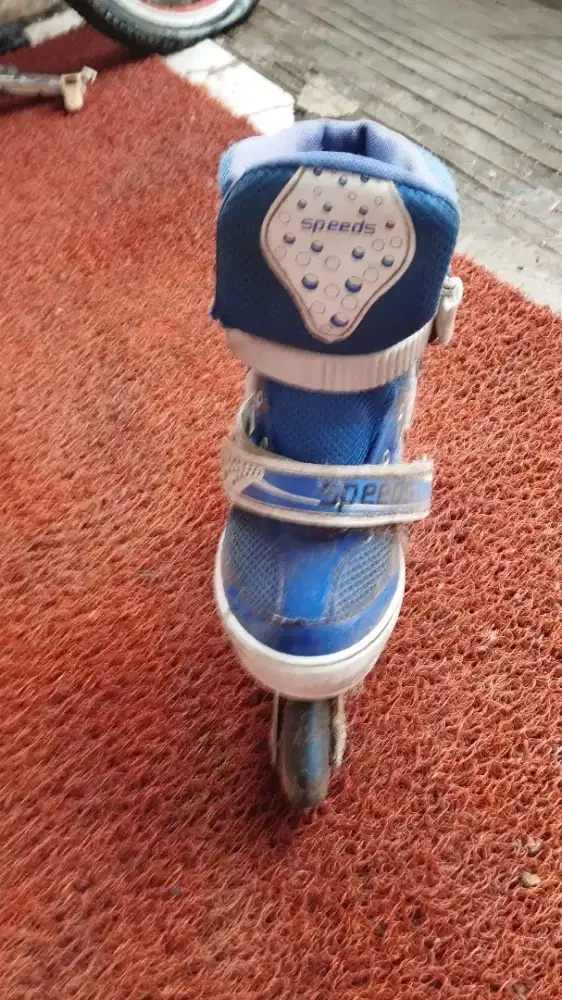 Jual sepatu roda anak untuk umur 7-12 th