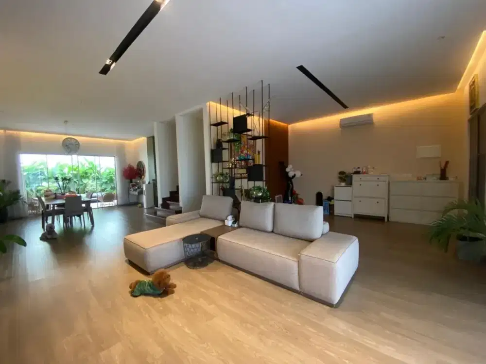 Rumah Golf Island 8X25 Full Furnish Design Interior,2 Lantai,Bagus Rapih