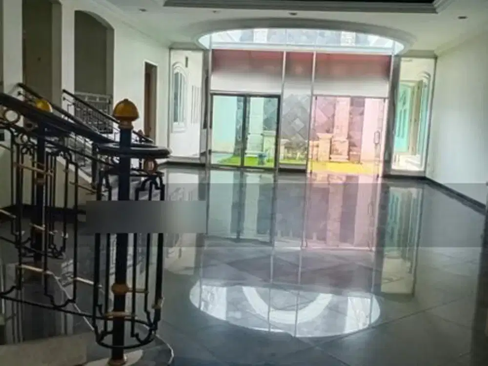 Rumah Menteng Jalan Bondowoso lt 640m