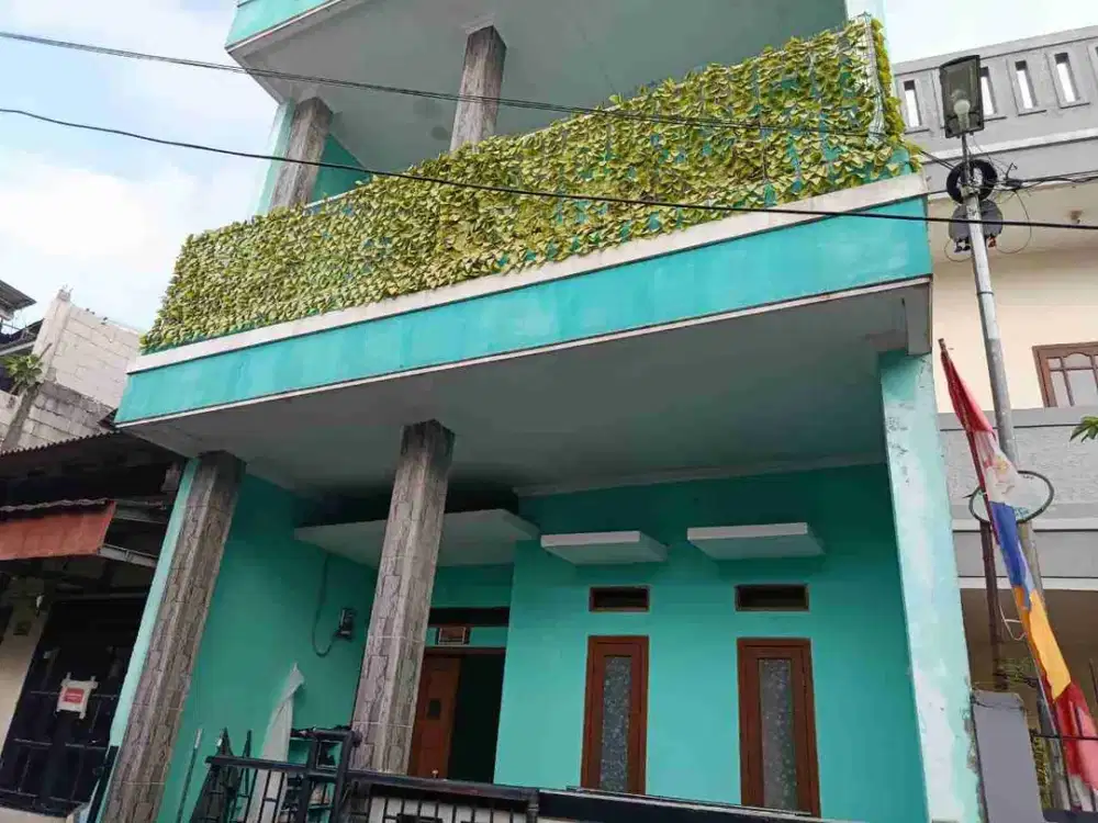 Di jual rumah minimalis kokoh permanen 2 lantai full lokasi larangan Ciledug Tangerang kota