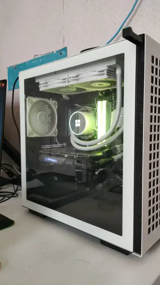 PC Rakitan Ryzen 7 7800X3D, RTX 4070 Super ,32 GB DDR5, 1 TB M.2 NVME.