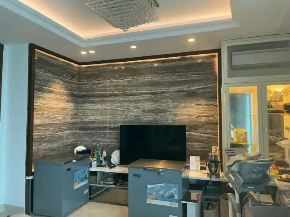 For Sale The Windsor Ultimate Residence 3 bedroom Puri Indah West Jakarta