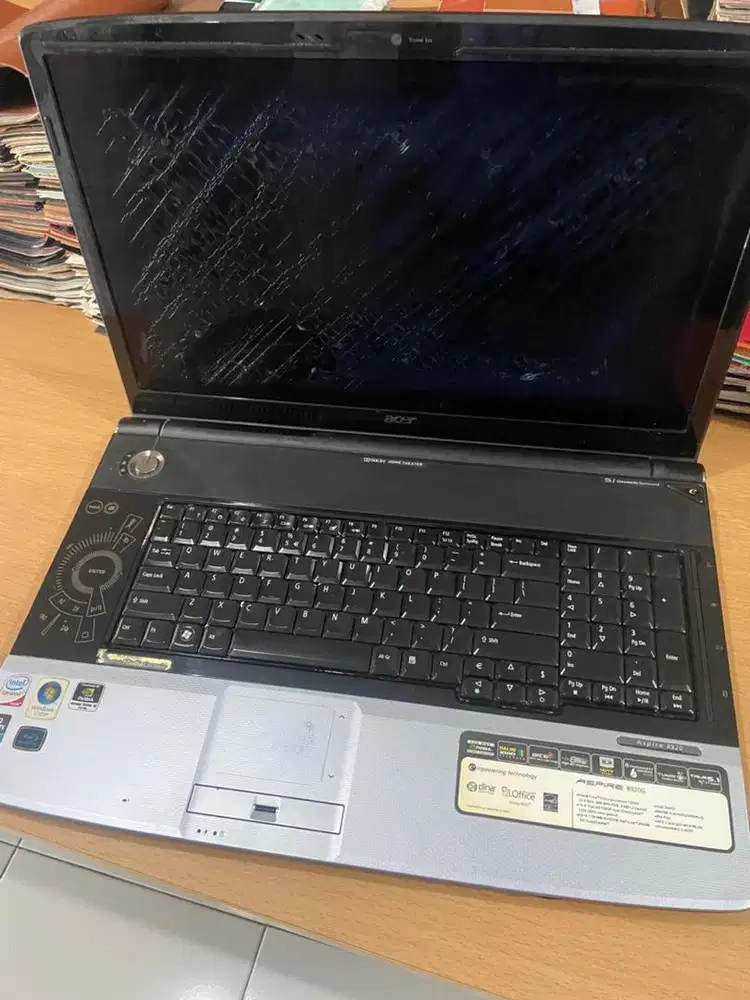 Dijual laptop acer gemstone blue