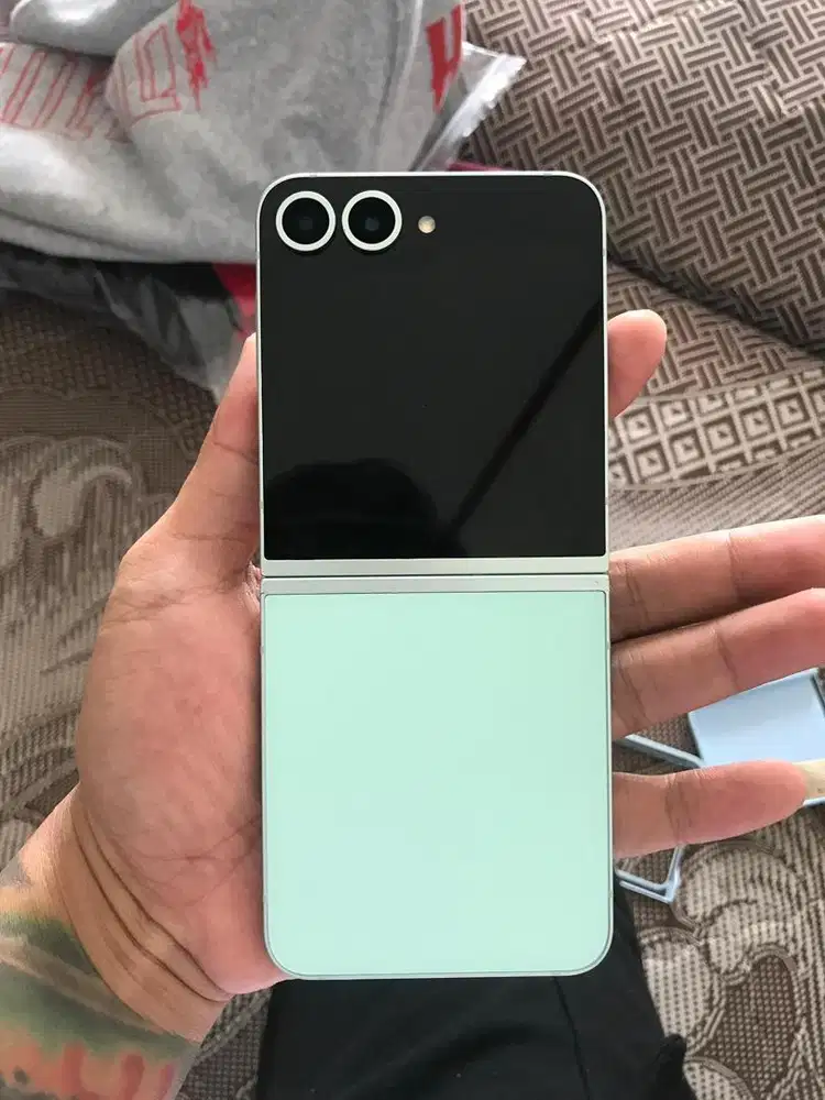 Di jual Samsung Z Flip 6 Ram 12/512