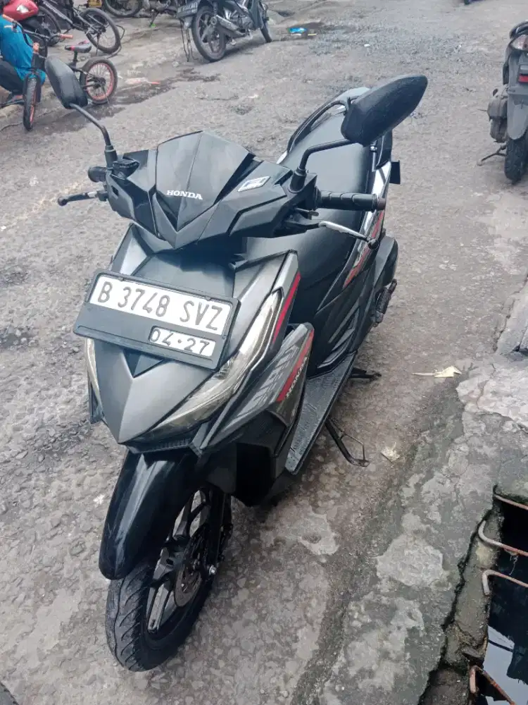 Vario 125 led old