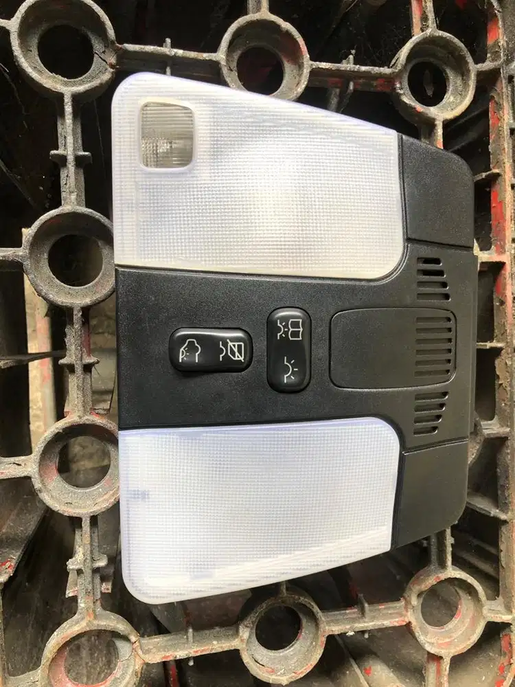 Parts Mercy New Eyes W210