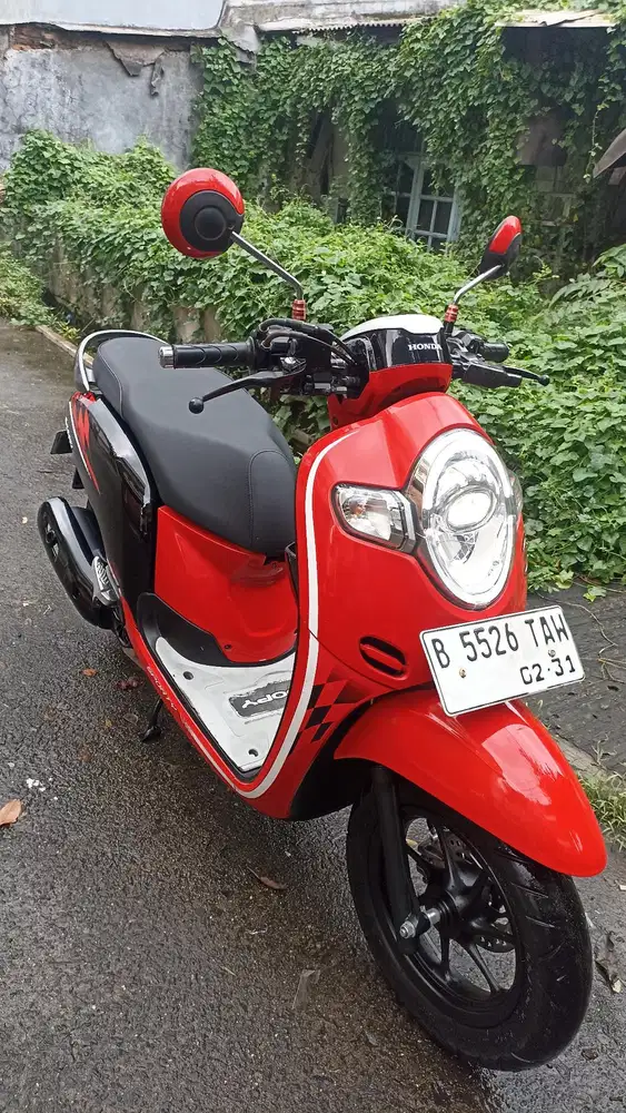 Honda Scoopy donuts tahun 2019.( Pajak baru 2-2027 ).
