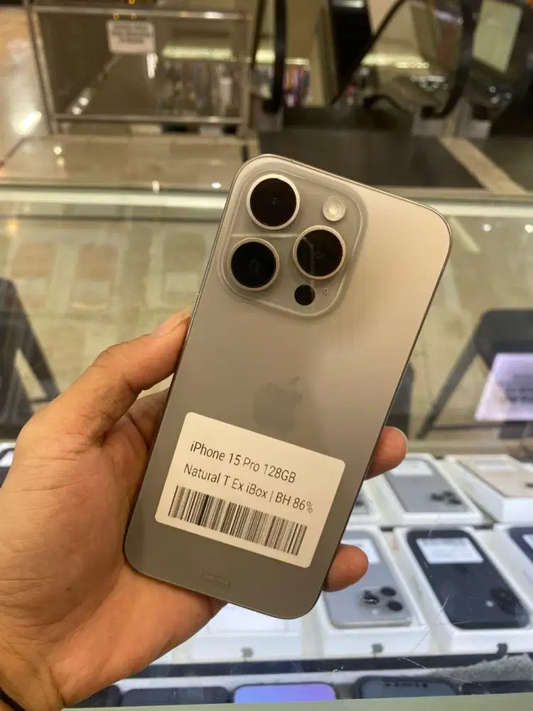 iPhone 15 Pro 128GB Natural Tutanium Eks iBox