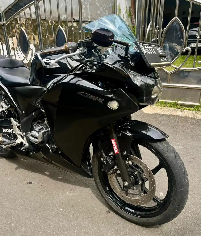 DIJUAL CEPAT MULUSS Honda CBR 250R Th.2011 (Pajak OFF 04/2025)