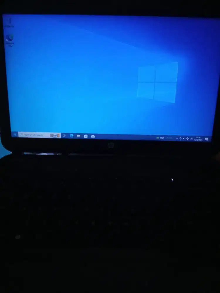 LAPTOP FREE KEYBOARD