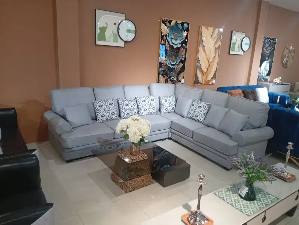 Sofa minimalis ruang keluarga