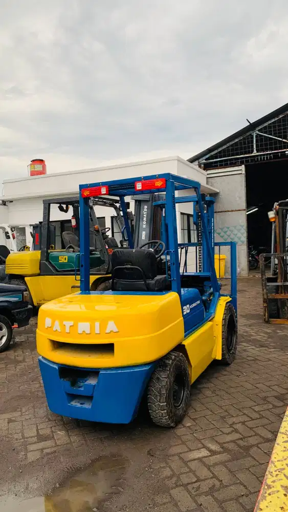 KOMATSU PATRIA 3 TON UNIT NORMAL LANGSUNG PEMILIK