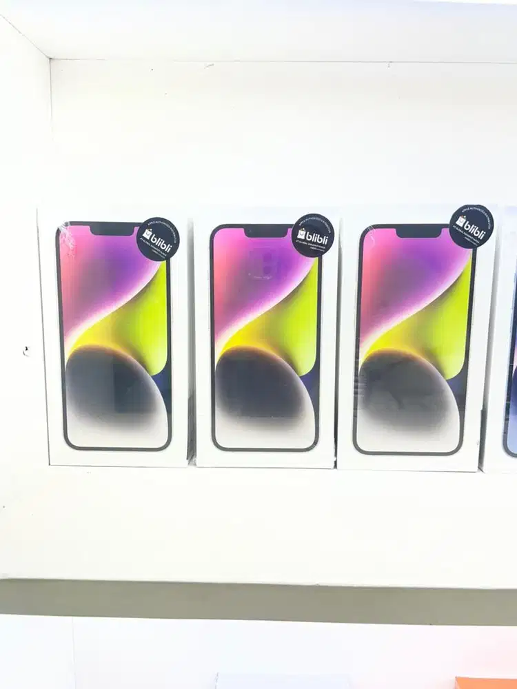 IPHONE 14 128GB STARLIGHT GARANSI RESMI INDONESIA