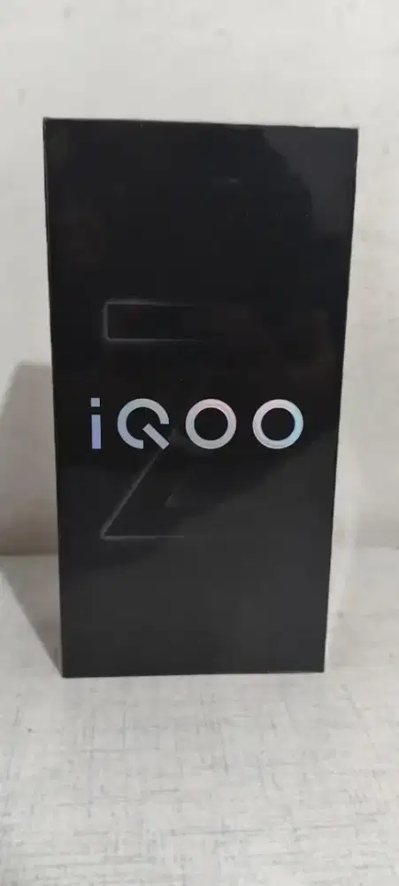 Iqoo Z10 12/512 Silver Segel Box (NETT)