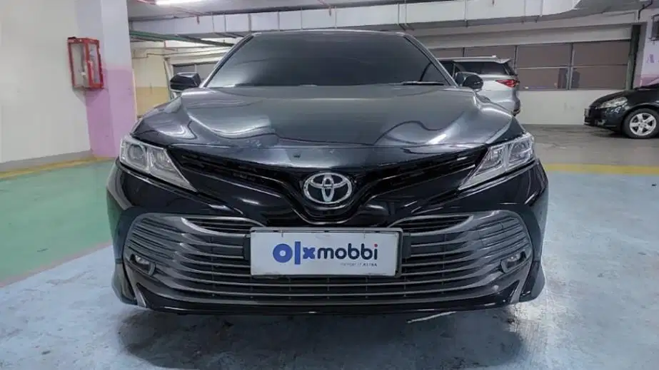 [OLXmobbi] TDP 21JT Toyota Camry 2.5 V Bensin-AT 2019 Hitam