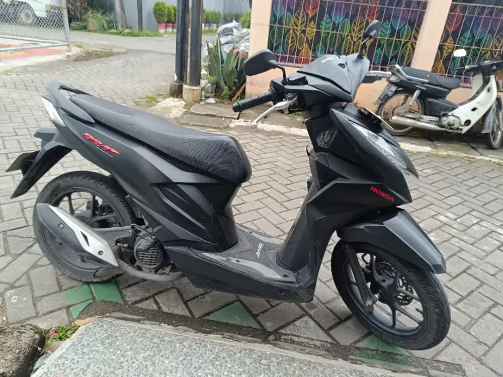 Motor Beat Delux  ( langsung pemakai}