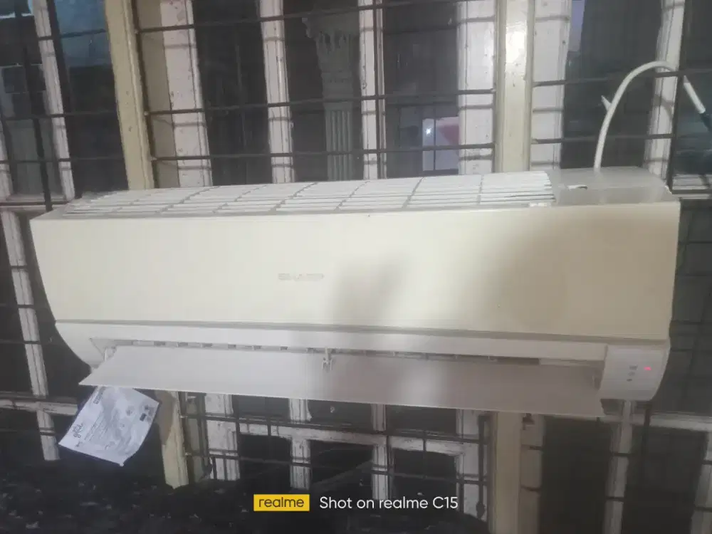 Di jual AC Sharp Thailand 1/2pk kondisi dingin siap pakai