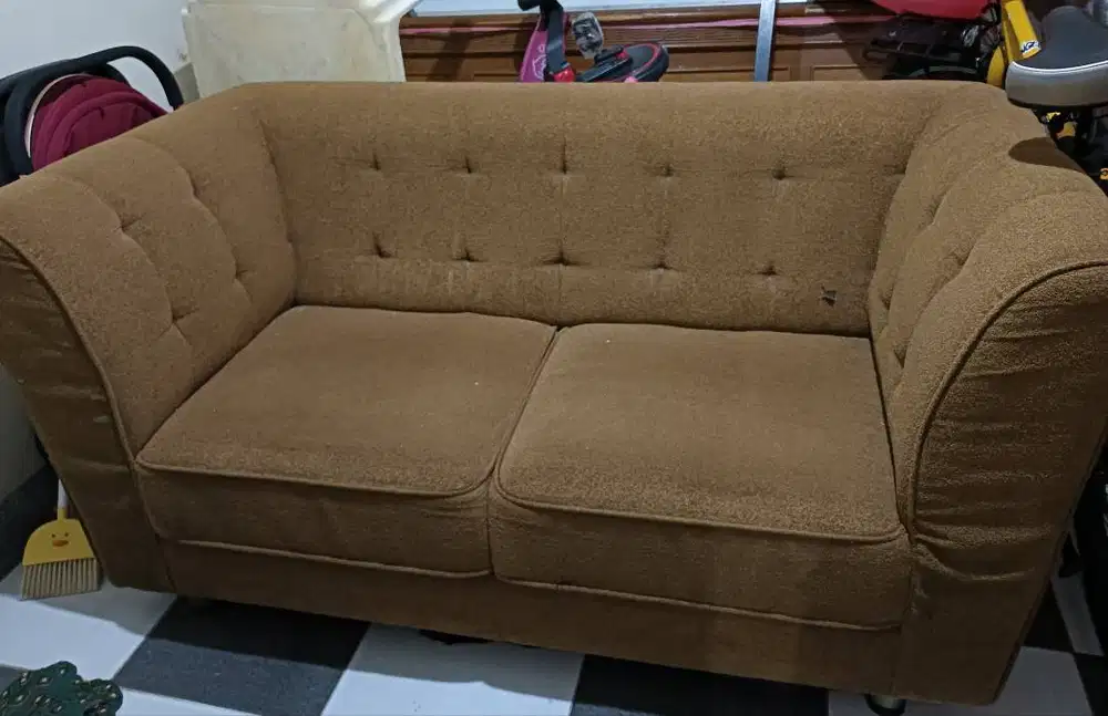 Sofa 2 seat Beludru empuk