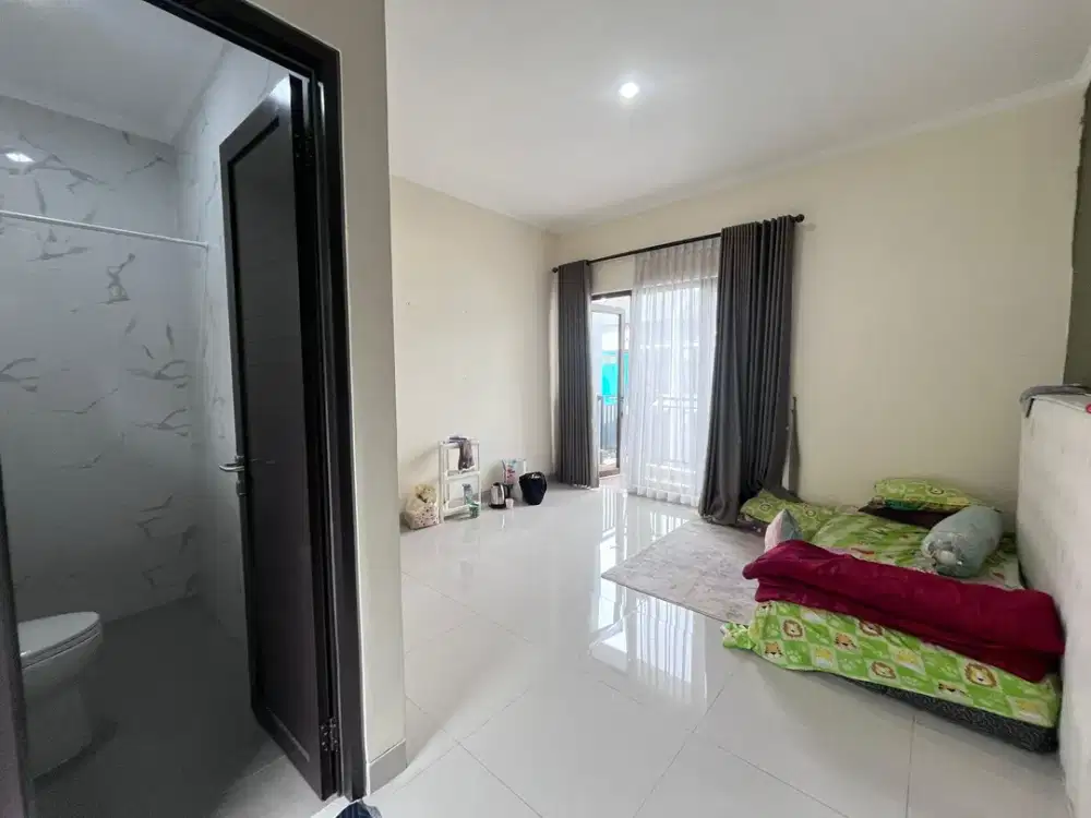 Rumah 10 menit ke Mall Ciputra Cibubur SHM 2 Lt Siap KPR J-40871