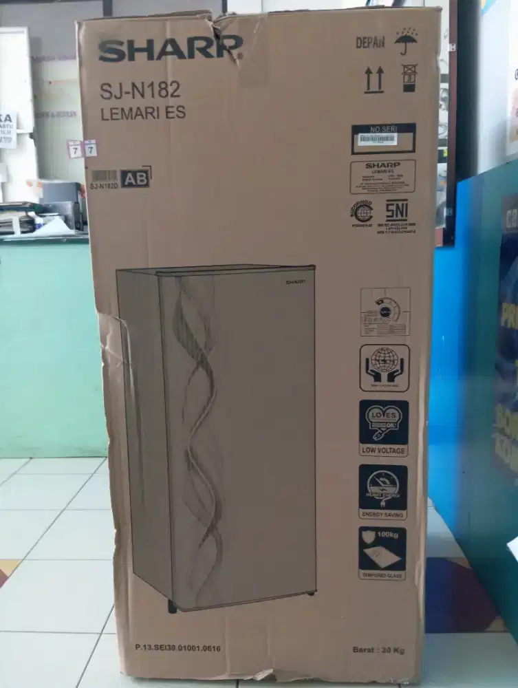 Dijual kulkas sharp baru, hemat listrik