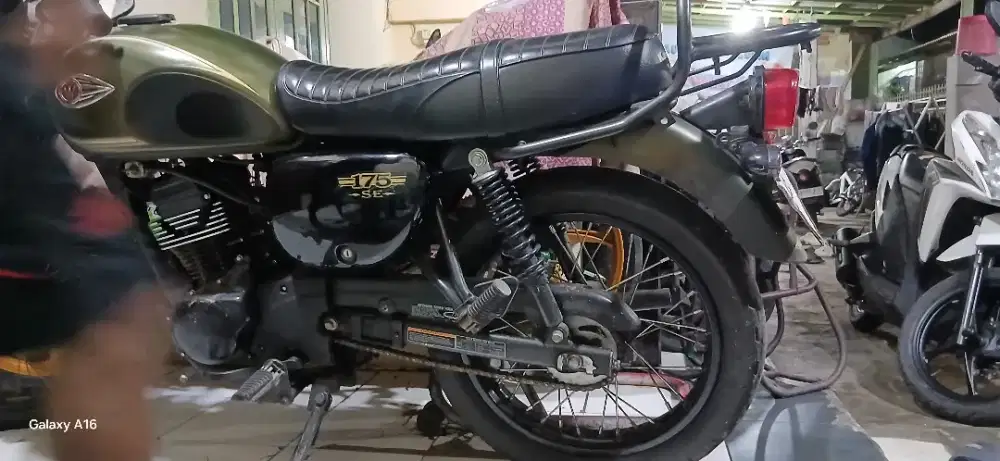Jual kawasaki w 175 se josss