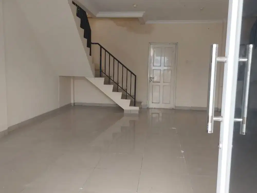 Ruko Symphoni 3 Lt Harapan Indah – Parkir Luas – 60JT Nego
