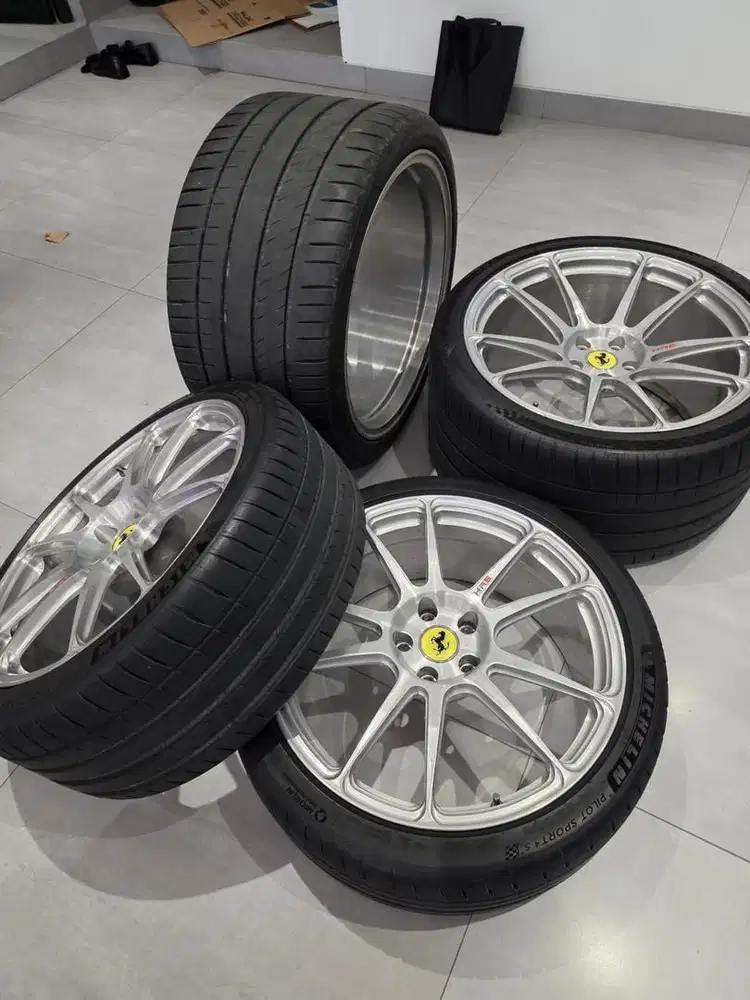 Velg Ferrari HRE + Michelin