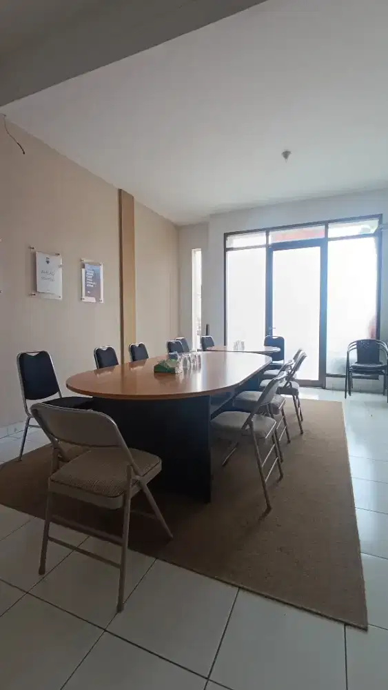 Meja Kantor Oval dan Bulat Harga Diskon