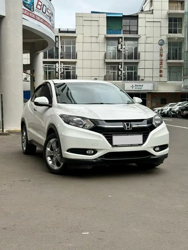 HONDA HRV E AT 1.5 2017 NIK 2017 TANGAN PERTAMA KONDISI ISTIMEWA