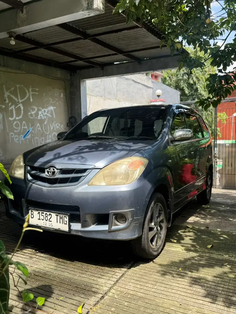 Toyota Avanza 2010 Bensin