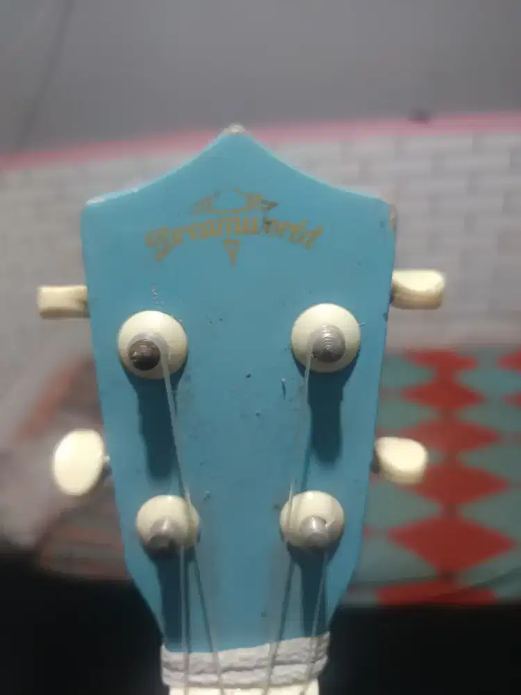 Ukulele di jual cepat