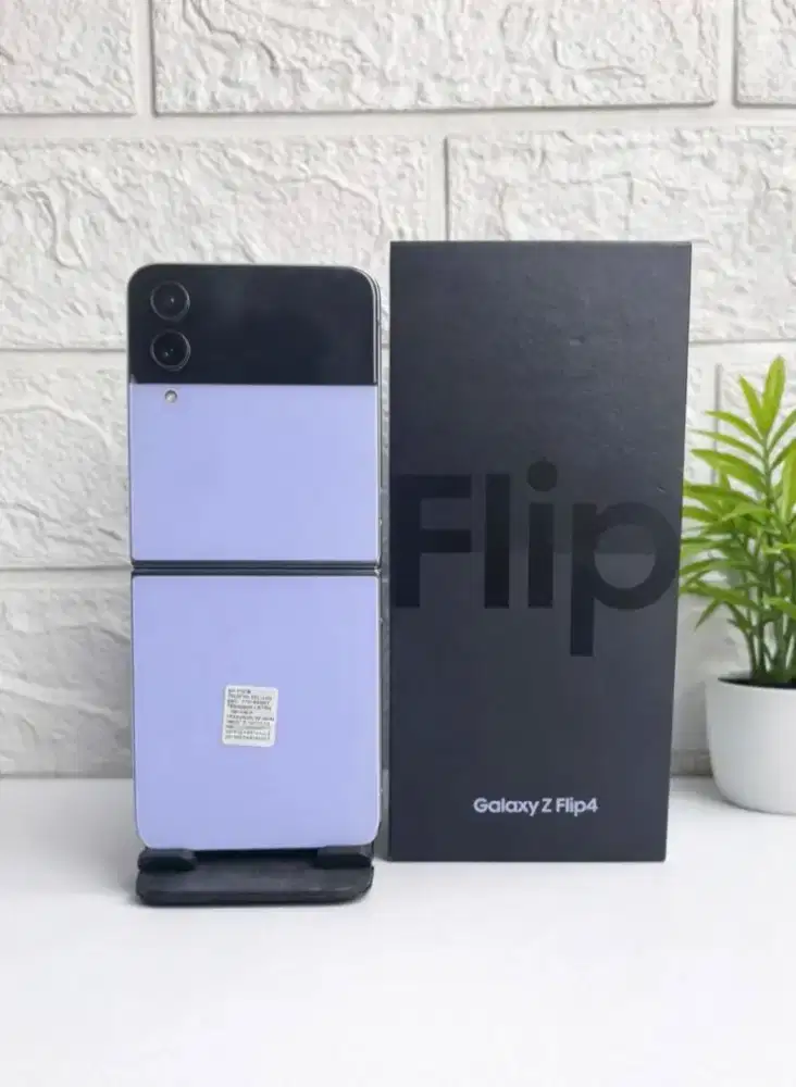 Samsung Z Flip 4 8/256 GB