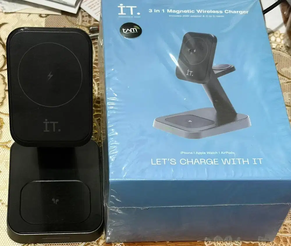 IT 3 IN 1 MAGNETIC WIRELESS CHARGER
