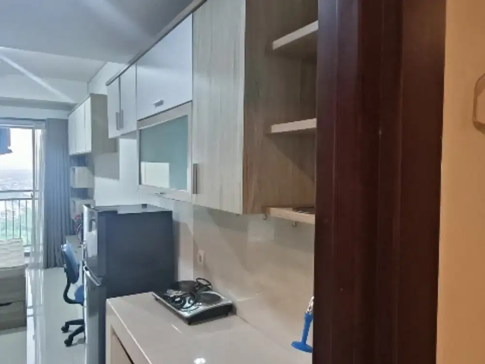 Dijual Cepat unit Studio Full Furnish dekat Kampus Binus