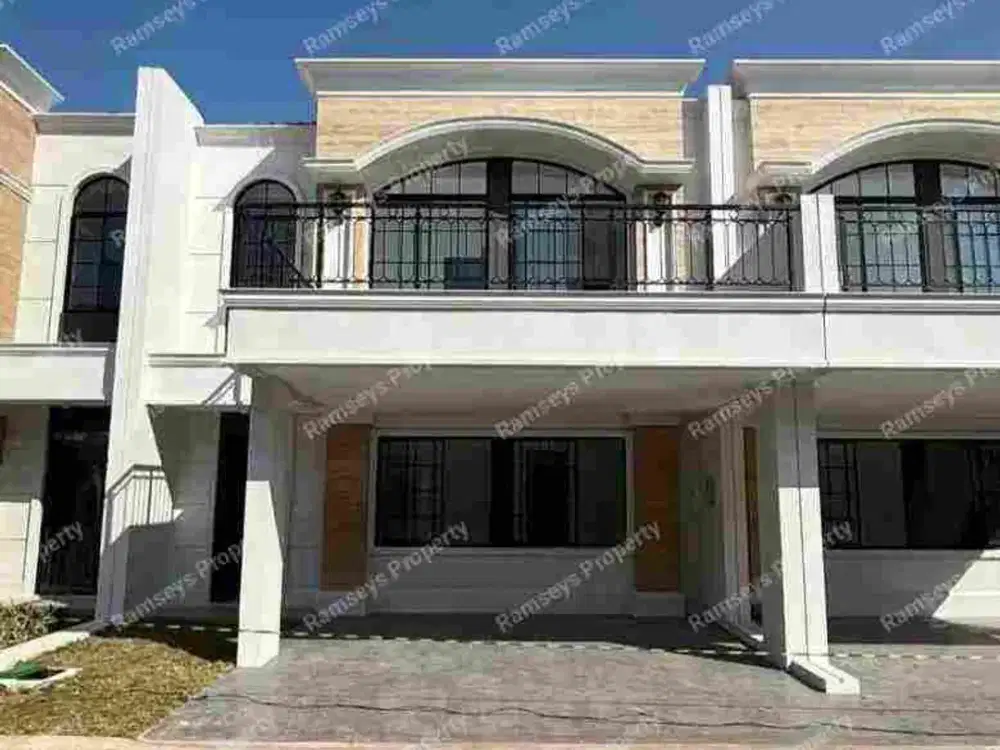 DISEWAKAN RUMAH CLUSTER FOVORIT PIK 2 DENGAN PINTU TOL GATE 1 PIK 2 DENGAN PANTAI PASIR PUTIH DAN GREENBELT