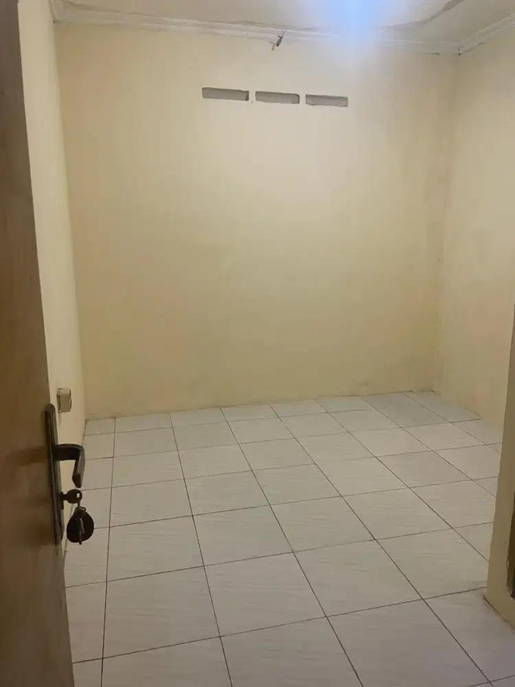 Kos-kosan khusus karyawati atau mahasiswi