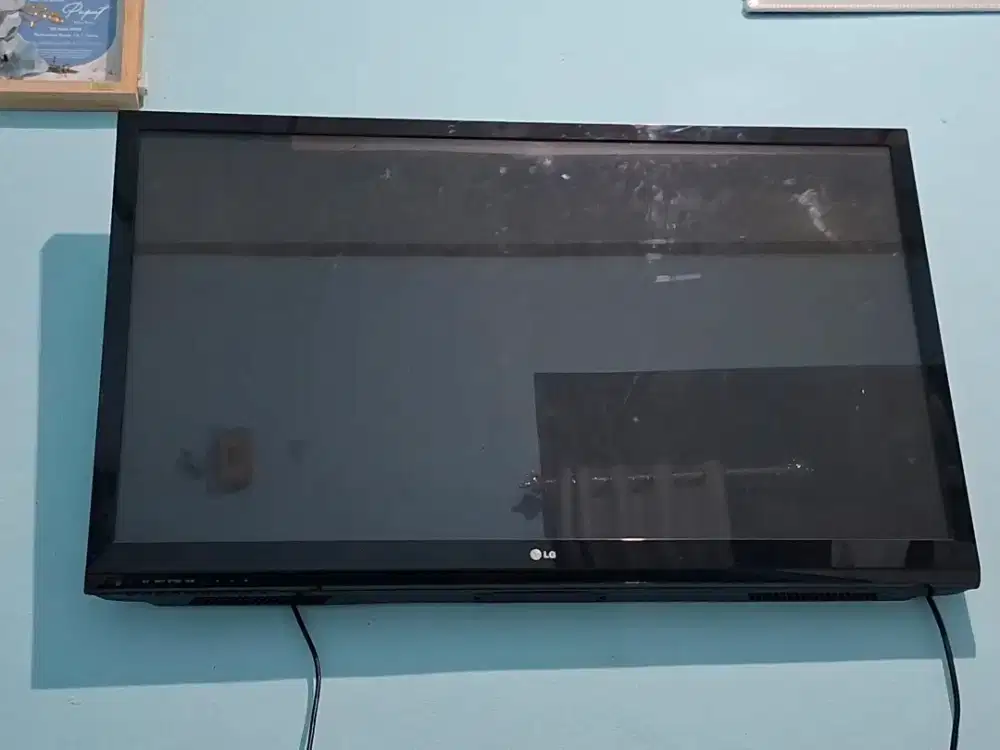 Tv LG 42 inci minus