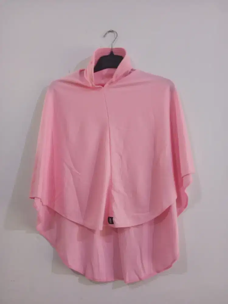 Jilbab pink kondisi bagus
