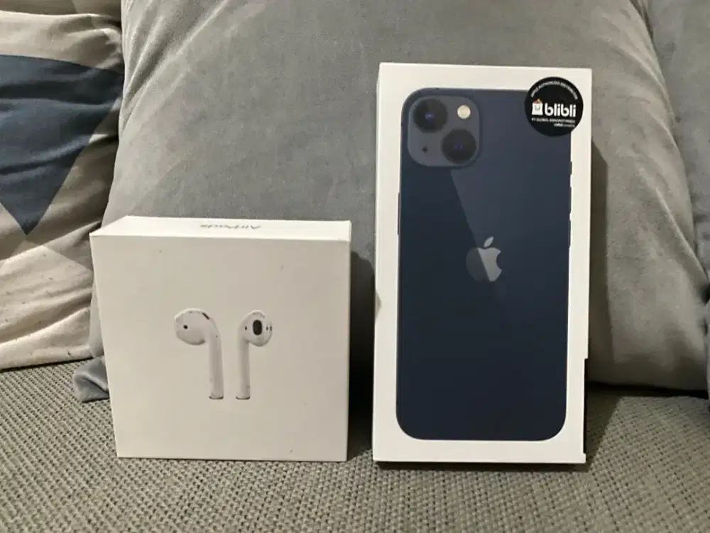 Iphone 13 (baru) cuma buka box & airpods 2 (bekas)