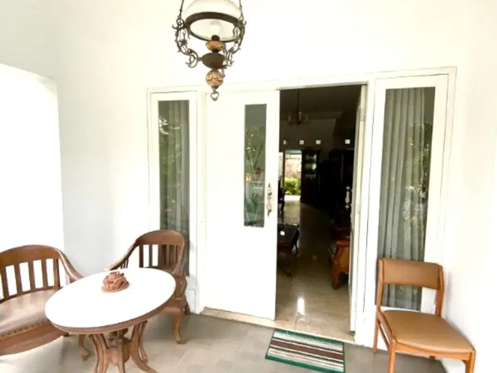 DIJUAL RUMAH SIAP HUNI SEMI FURNISH BSD PUSPITA LOKA TANGERANG SELATAN