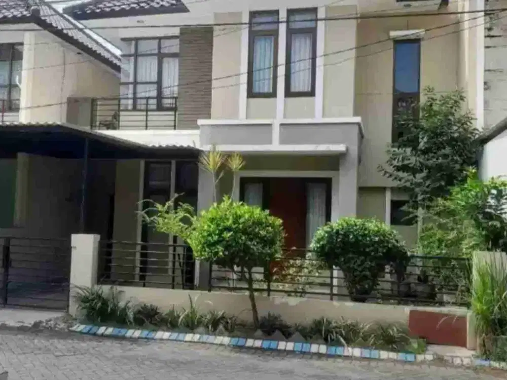 Jual Cepat Rumah 2Lt Strategis Nyaman Dekat Central Park di Ketintang Surabaya
