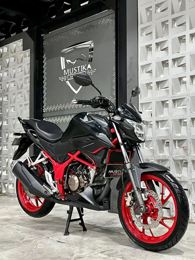 HONDA CB150R SE 2019 - Chintia Mustika