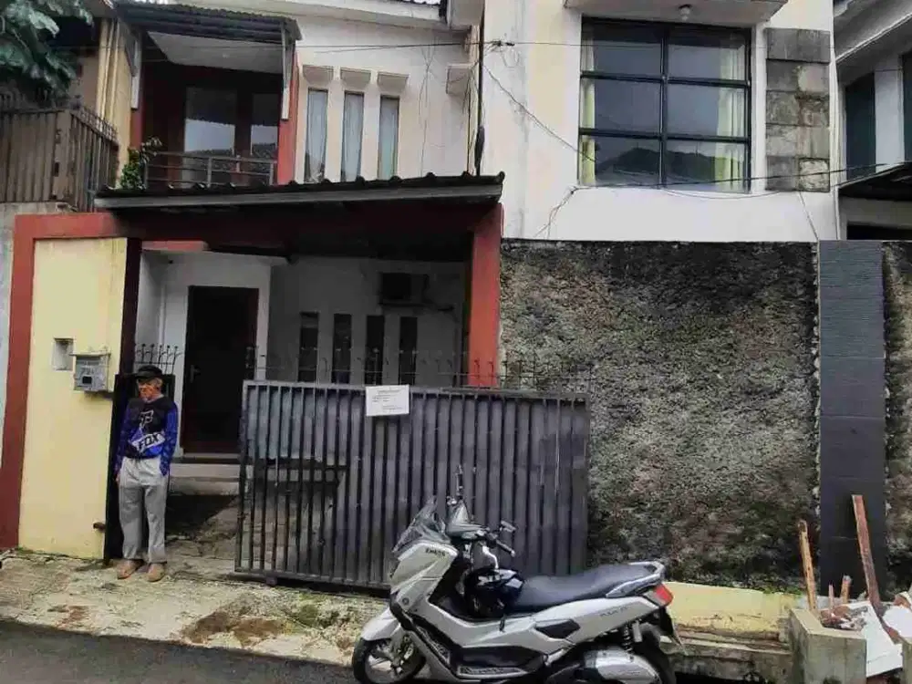 Rumah sgt strategis Pejaten Pasar Minggu jaksel 3 kmr 68jt/thn