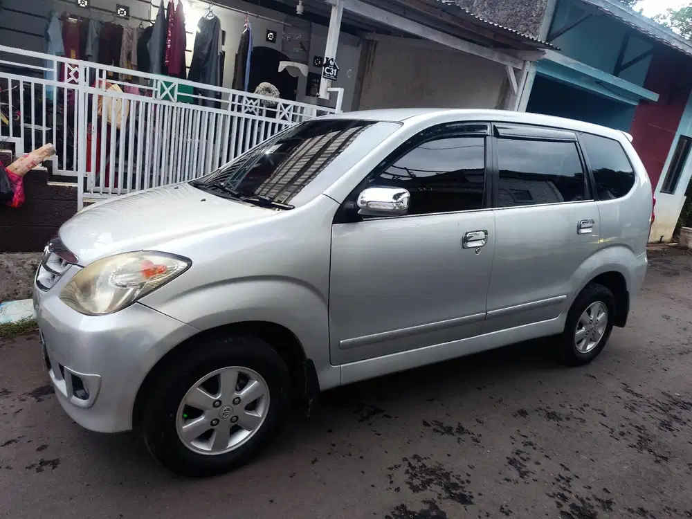 Toyota Avanza 2011 Bensin
