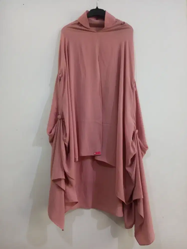 Hijab syar'i kondisi masih bagus