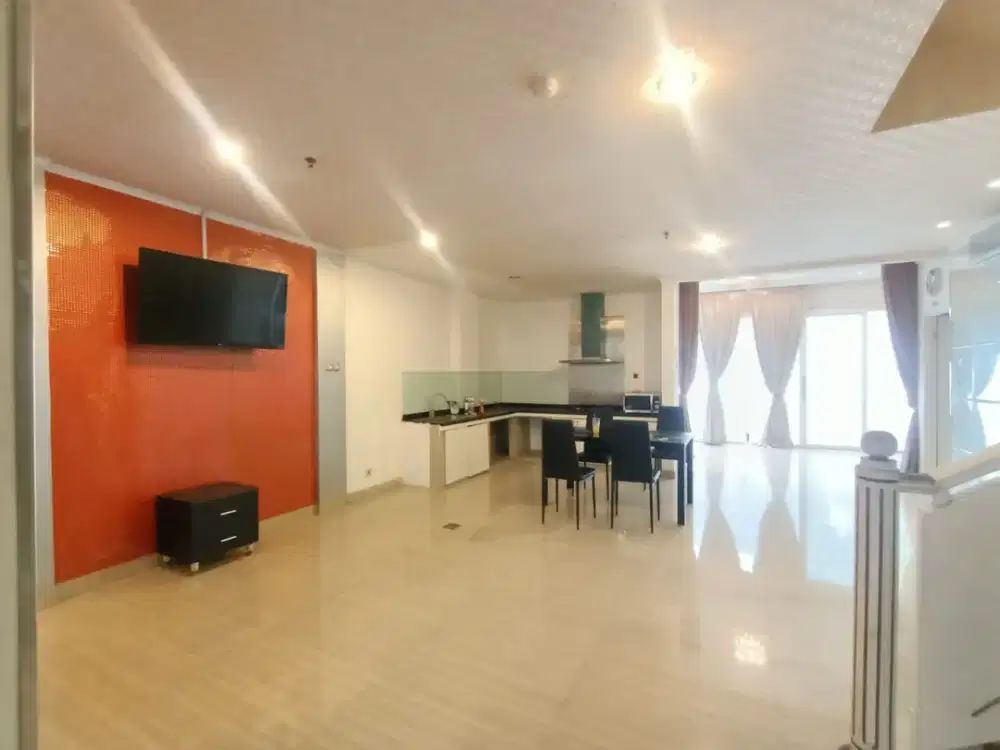 Disewakan / Dijual Town House Apartemen Cosmo Park Thamrin City Mall – 2 BR Furnished
