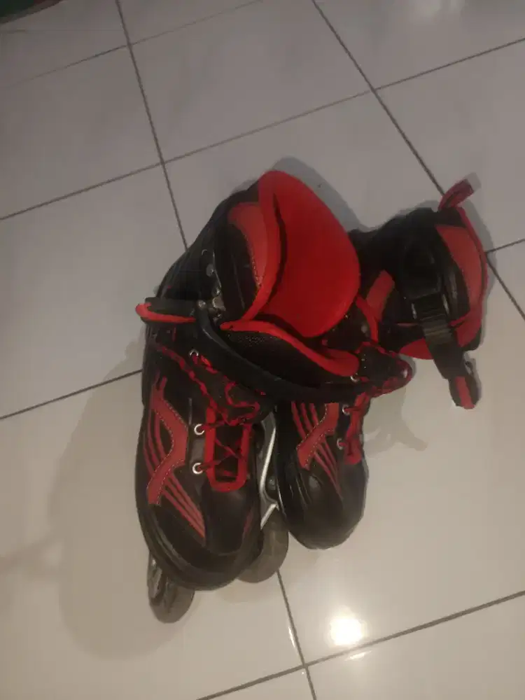 Sepatu roda uk 38-43
