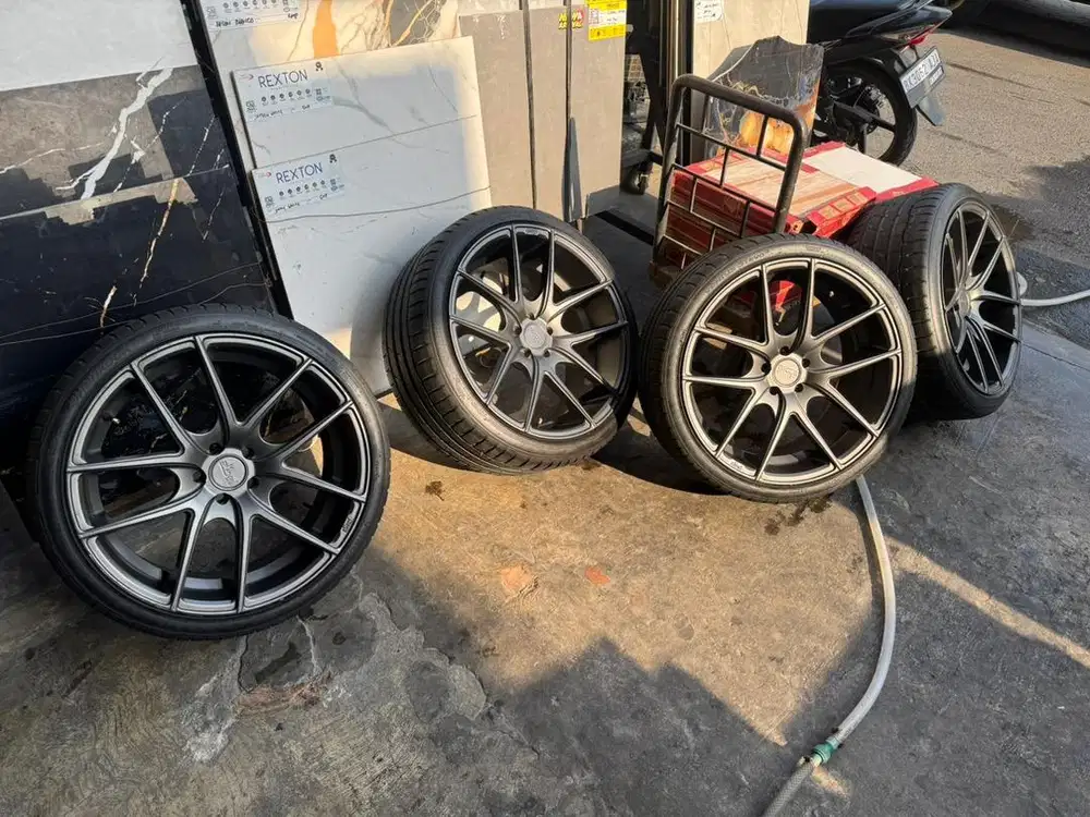 Niche Targa R19 8.5 9.5 5x100